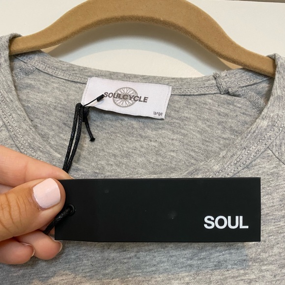 NWT SoulCycle Connecticut Long Sleeve/ Size Large - Picture 6 of 9